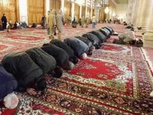 http://upload.wikimedia.org/wikipedia/commons/thumb/e/e5/Mosque.jpg/300px-Mosque.jpg